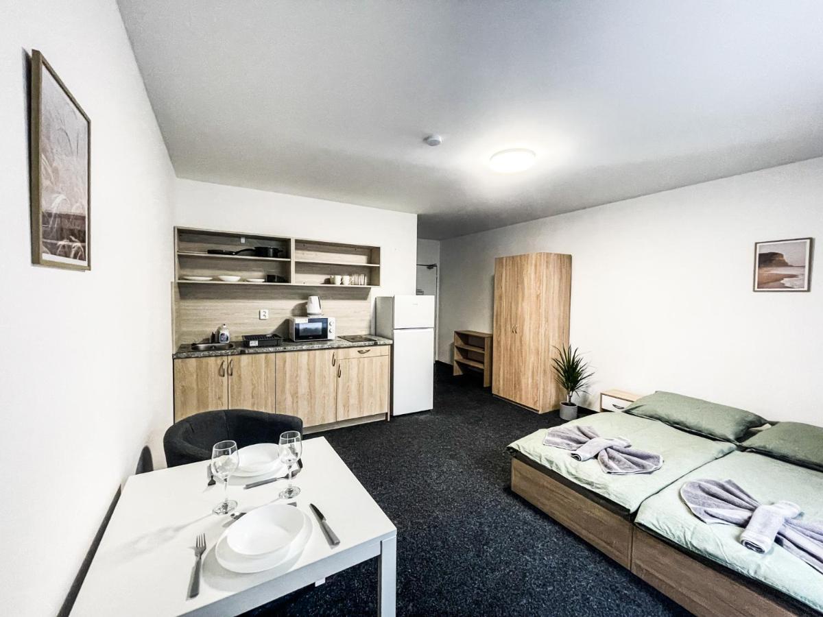 Apartmany Plzen Zborovska 22 A Luaran gambar